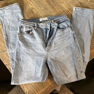 Abercrombie Ultra High Rise 90s Straight Jean